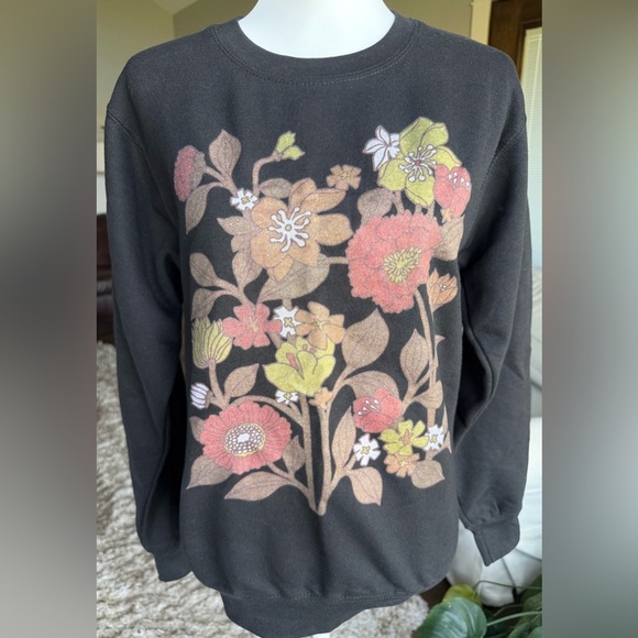 Fifth Sun Tops - Fifth Sun SMALL Black, Brown, and Red Fall Floral Crew Neck Sweatshirt